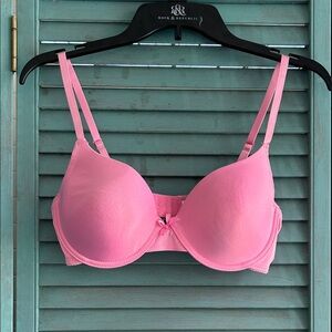 Rock & Republic Vibrant Pink Bra